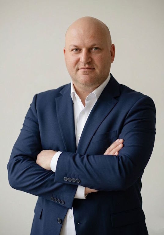 Микола
