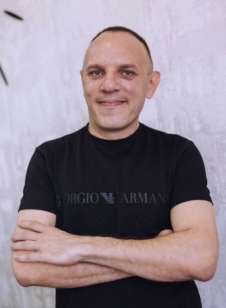 Андрій Валерійович