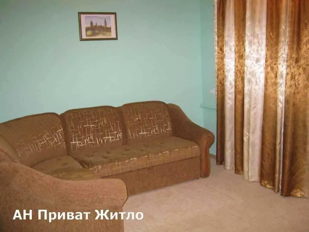Будинок — Монастирська Гора