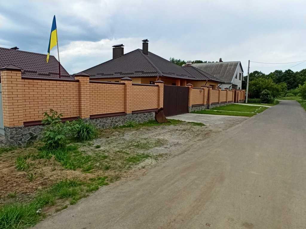 Будинок — Яківці