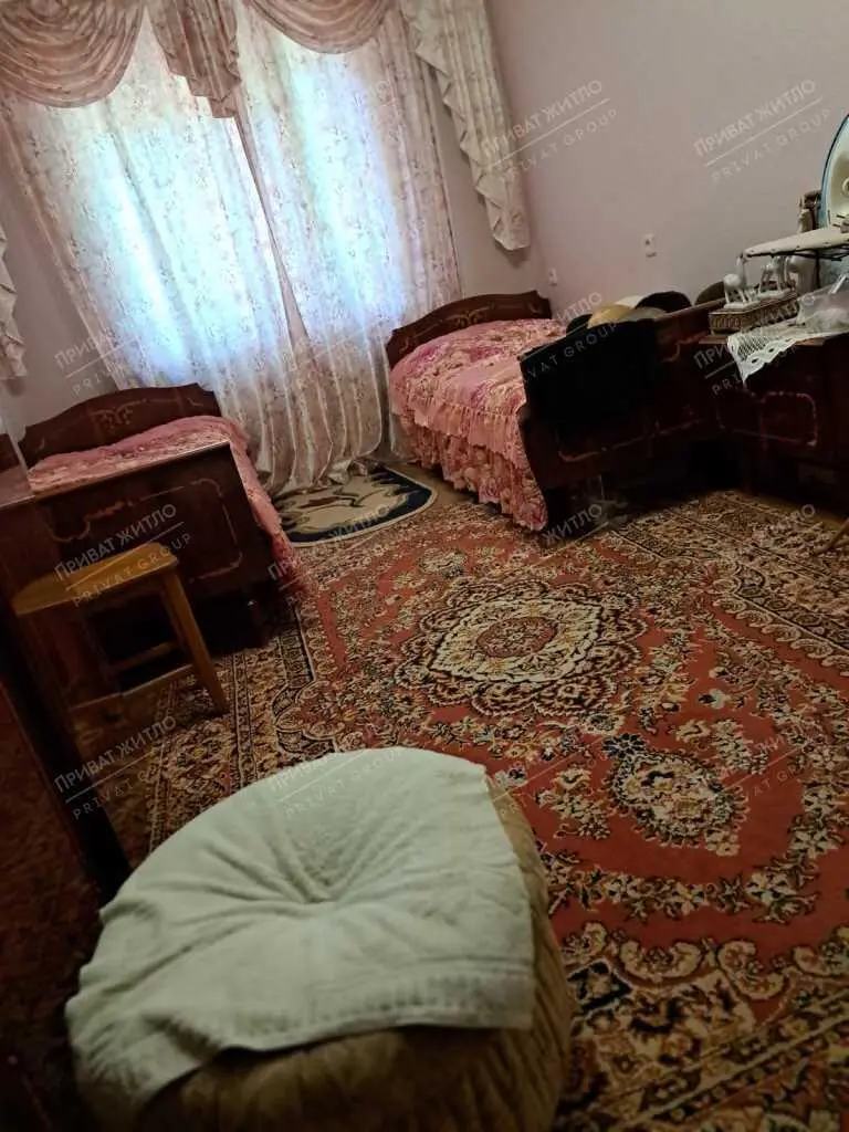 Квартира · 3 кімнати — Зигіна