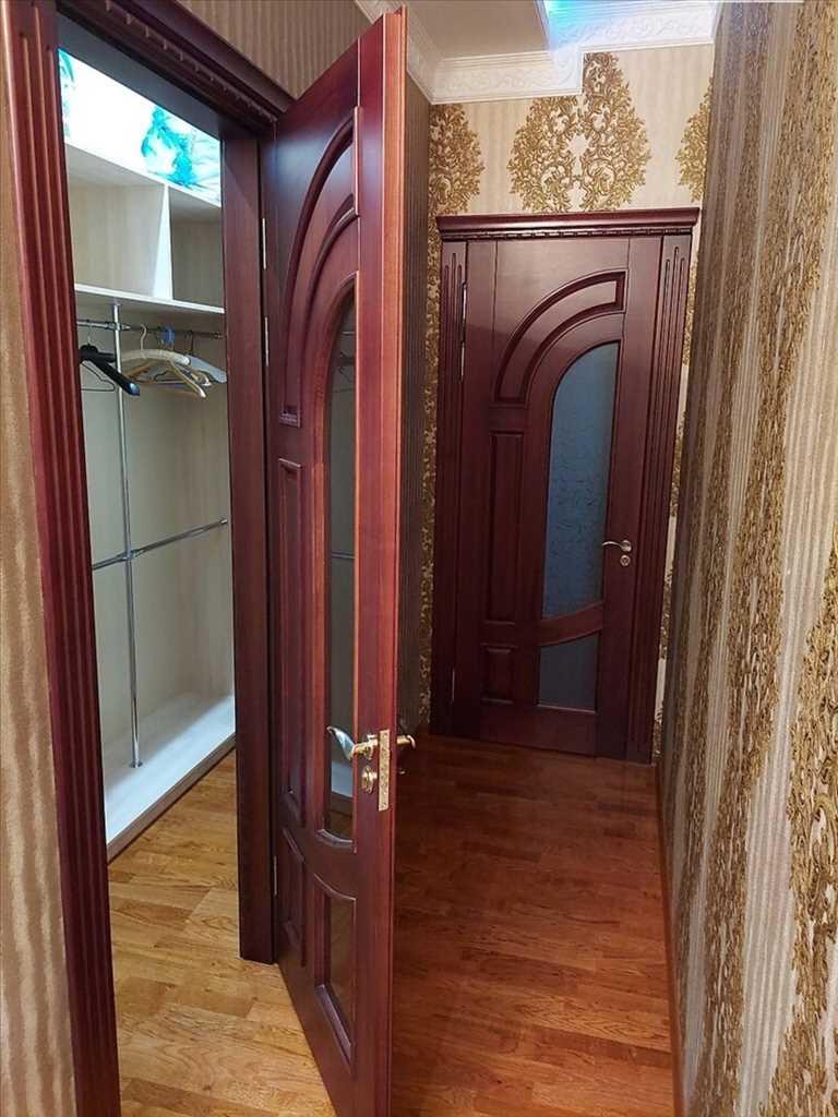 Квартира · 2 кімнати — Центр