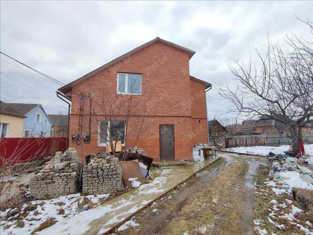 Будинок — Поділ
