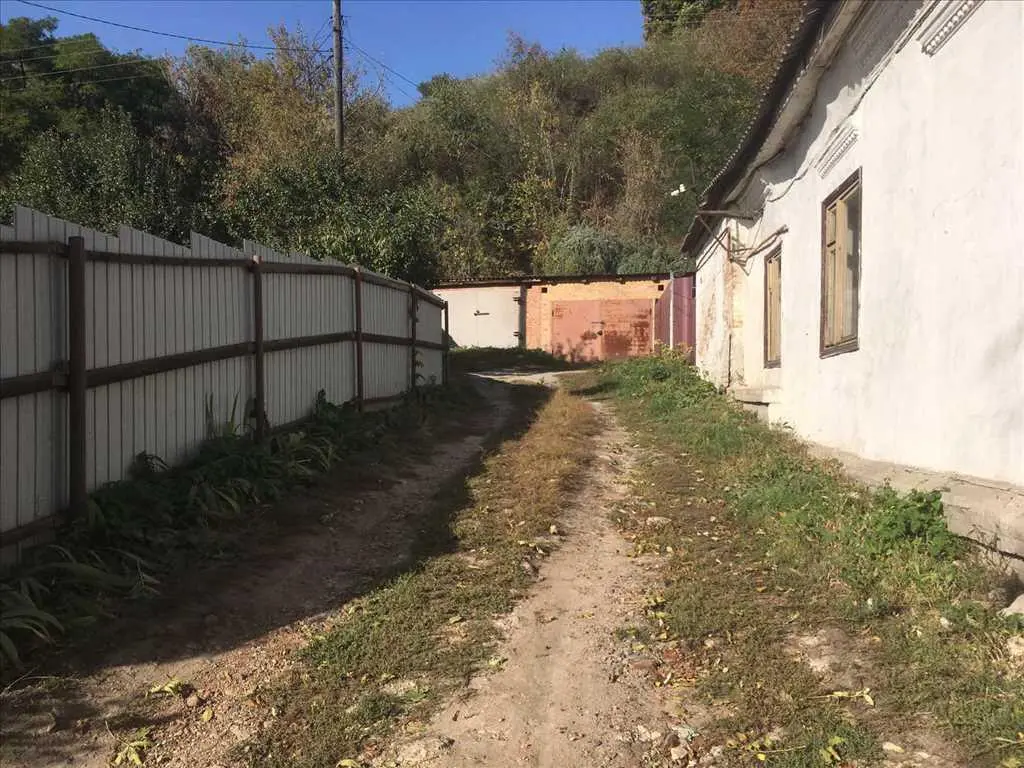 Квартира · 4+ кімнати — Поділ