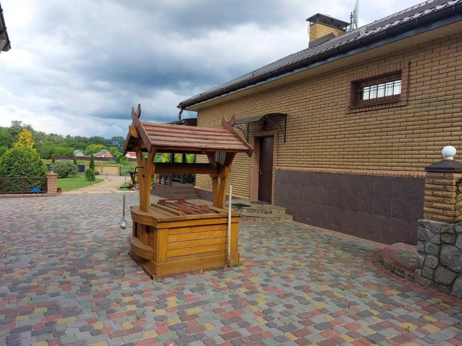 Будинок — Петрівка