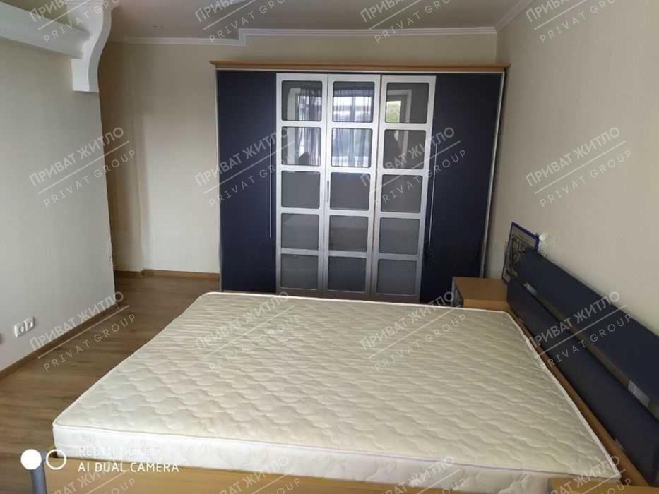 Квартира · 3 кімнати