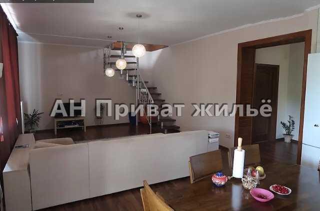 Будинок — Рибці