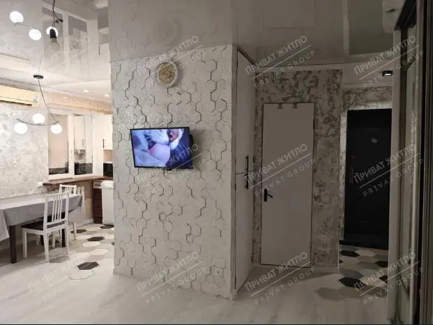 Квартира · 3 кімнати — Браїлки