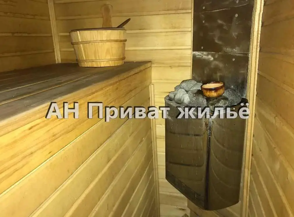 Квартира · 4+ кімнати