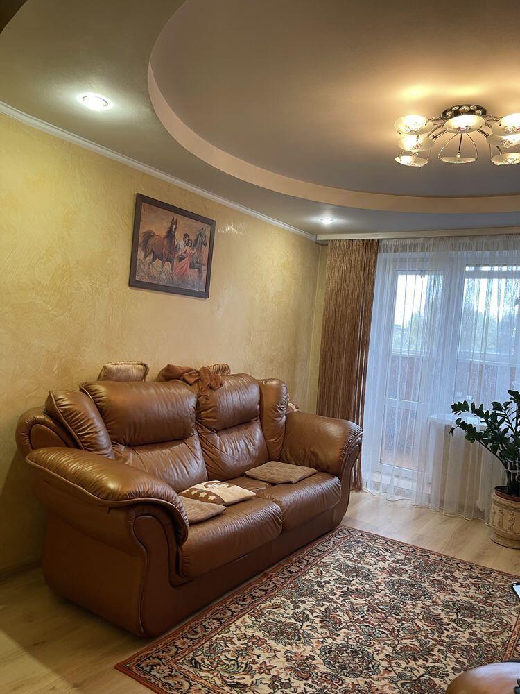 Квартира · 3 кімнати — Інститут зв`язку