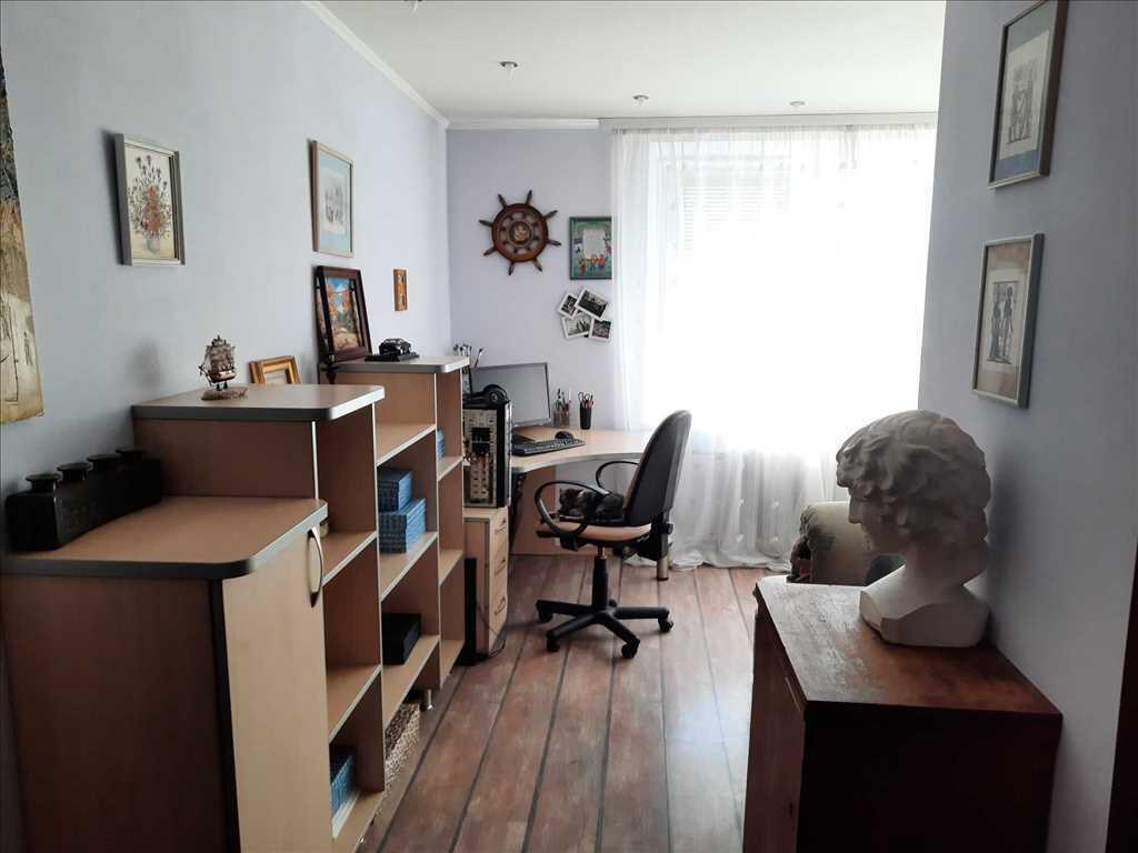 Квартира · 3 кімнати — Браїлки