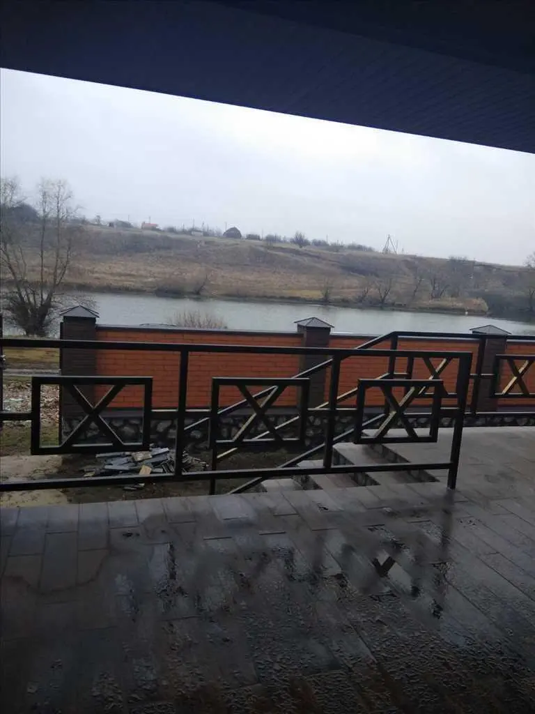 Будинок — Рибці