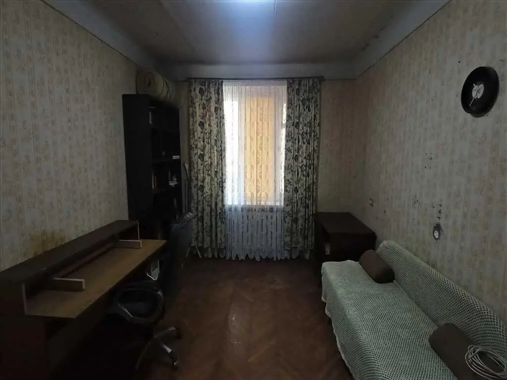Квартира · 2 кімнати — Центр