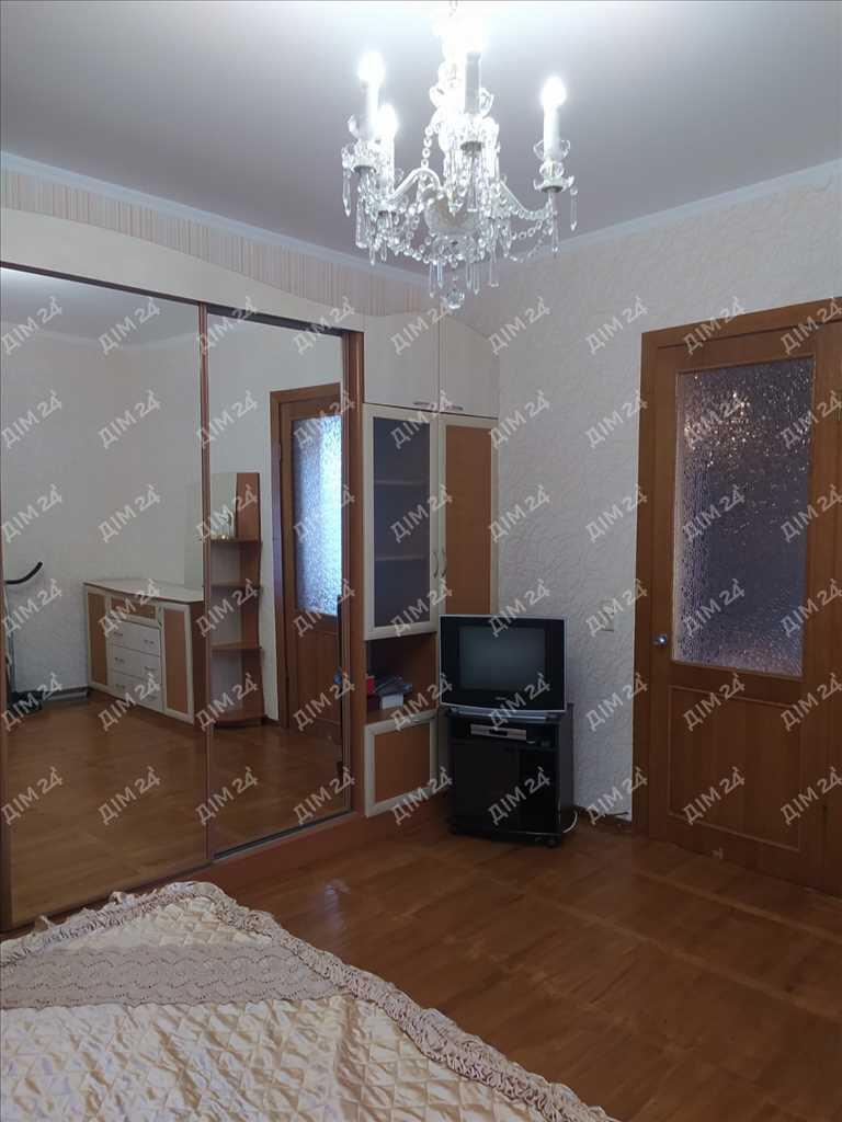 Квартира · 3 кімнати — Зигіна