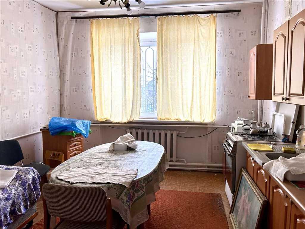 Будинок — Лісок