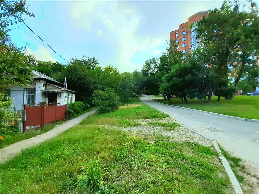 Будинок — Поділ