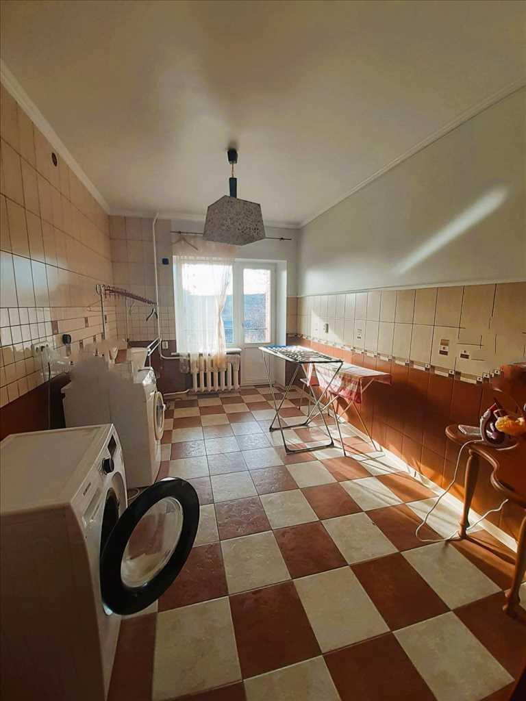 Будинок — Верхоли