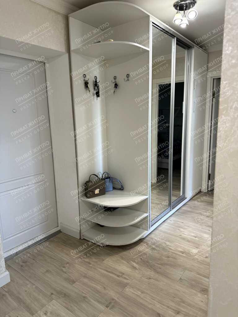 Квартира · 2 кімнати — Центр
