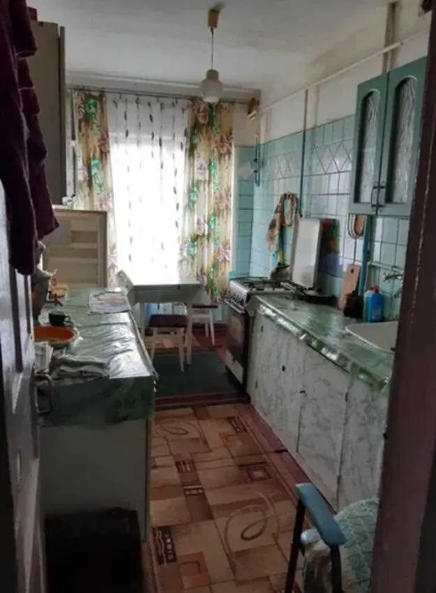 Будинок — Чутове