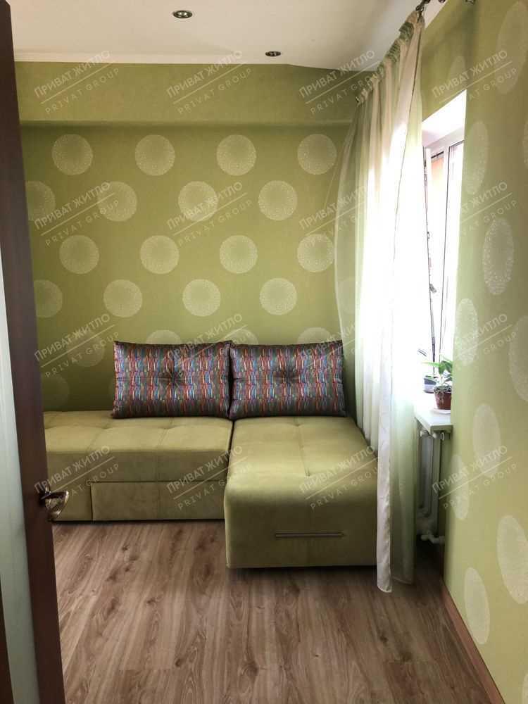 Квартира · 3 кімнати — Центр