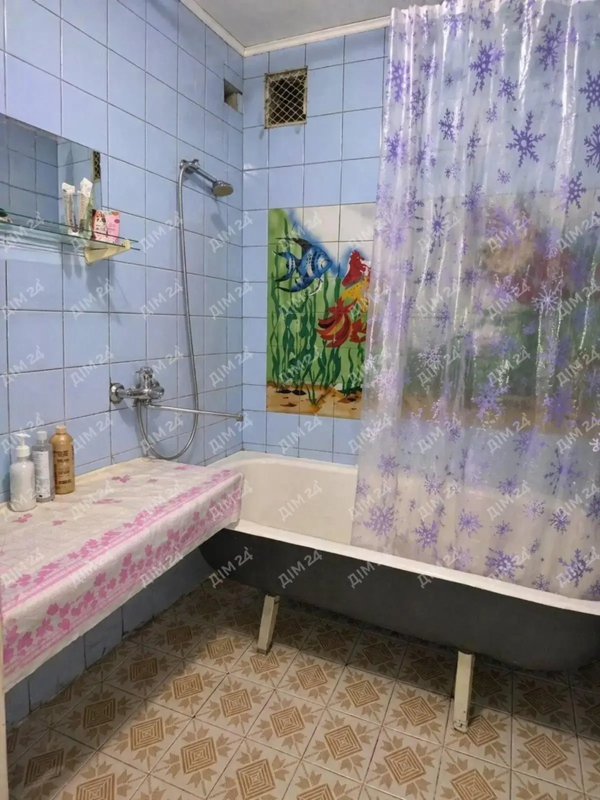 Квартира · 4+ кімнати — Степне