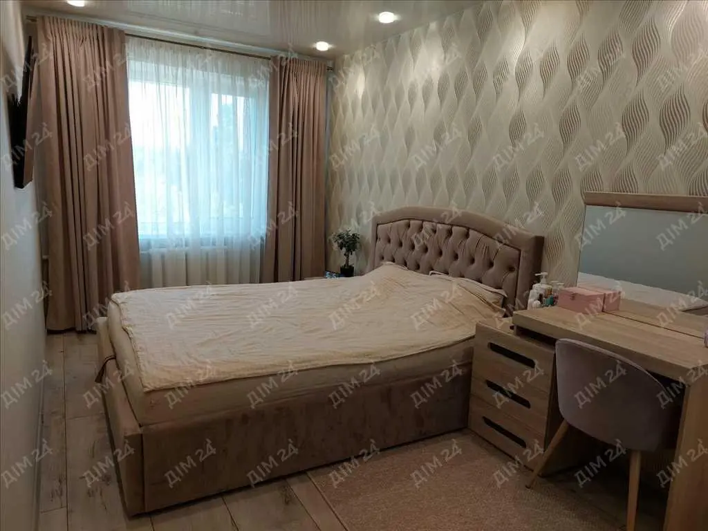 Квартира · 3 кімнати