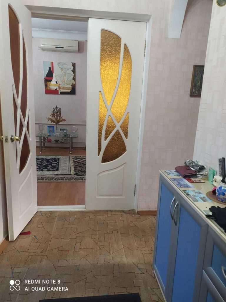 Квартира · 3 кімнати — Центр