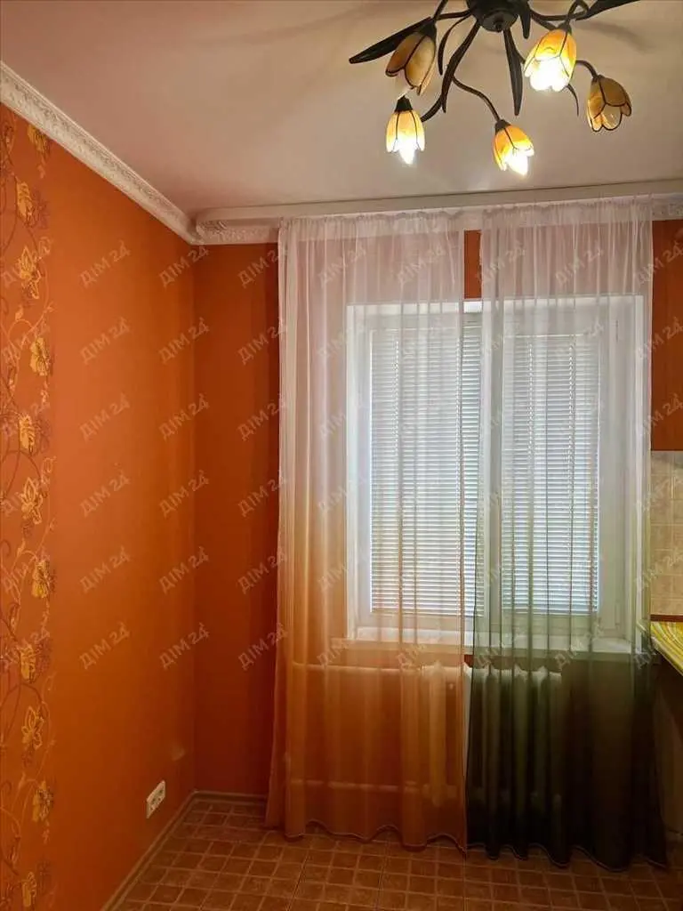 Квартира · 3 кімнати