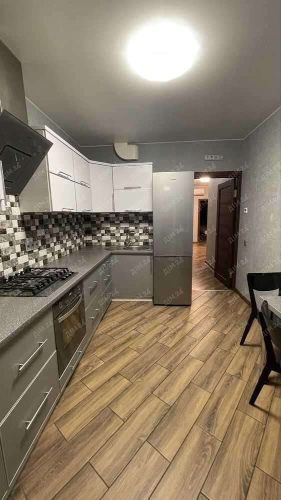 Квартира · 3 кімнати — Розсошенці