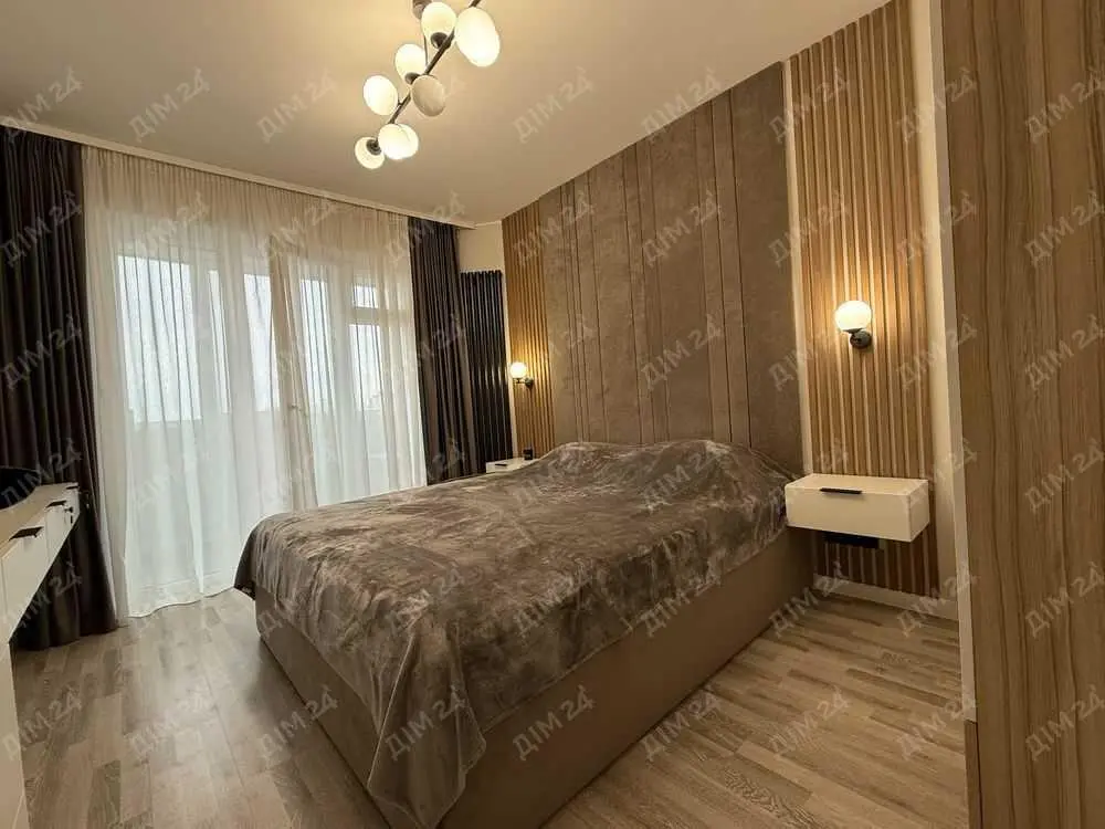 Квартира · 3 кімнати