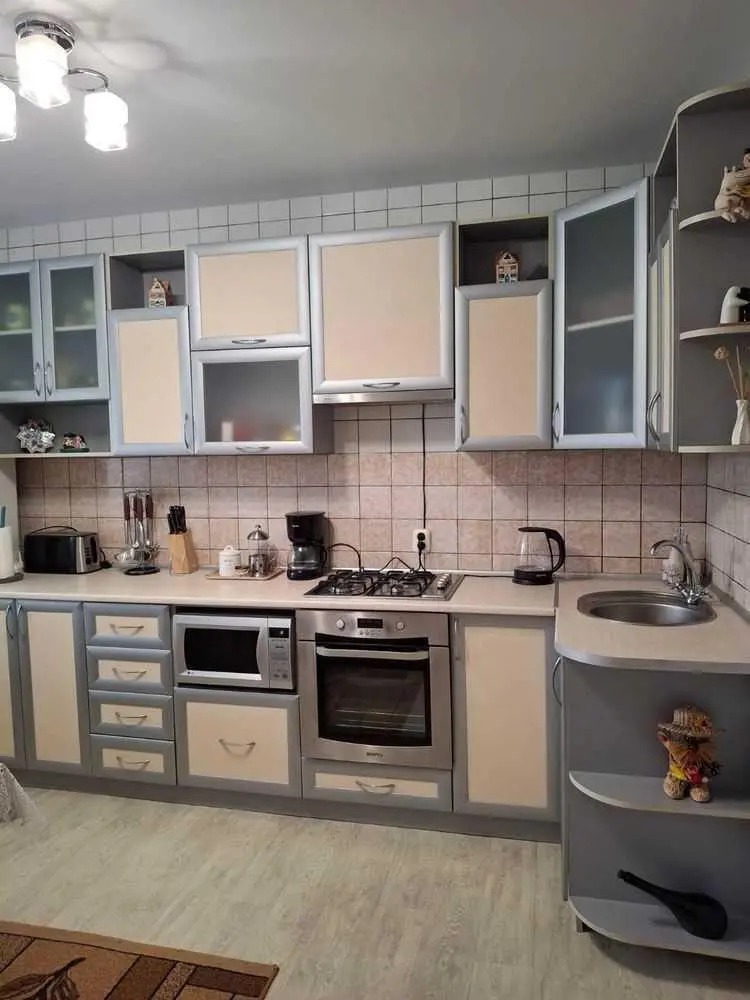 Будинок — Зінці