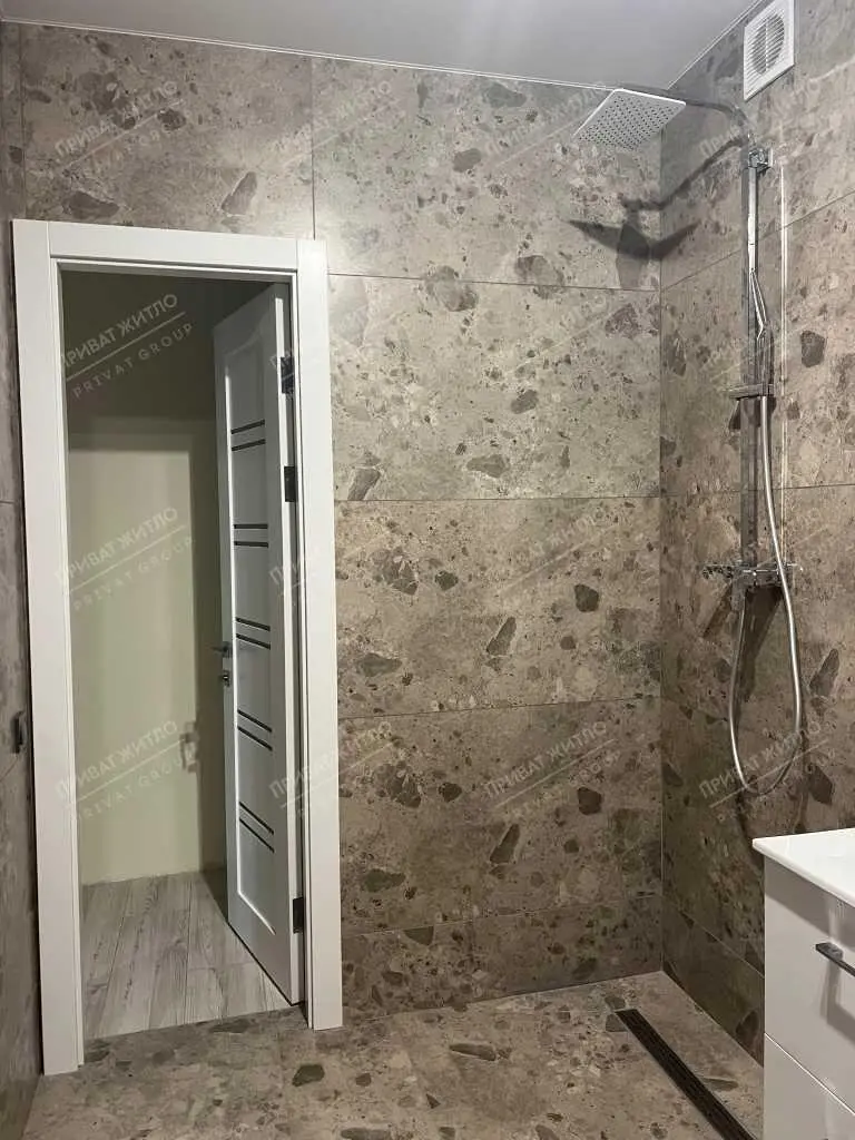 Квартира · 3 кімнати — Поділ