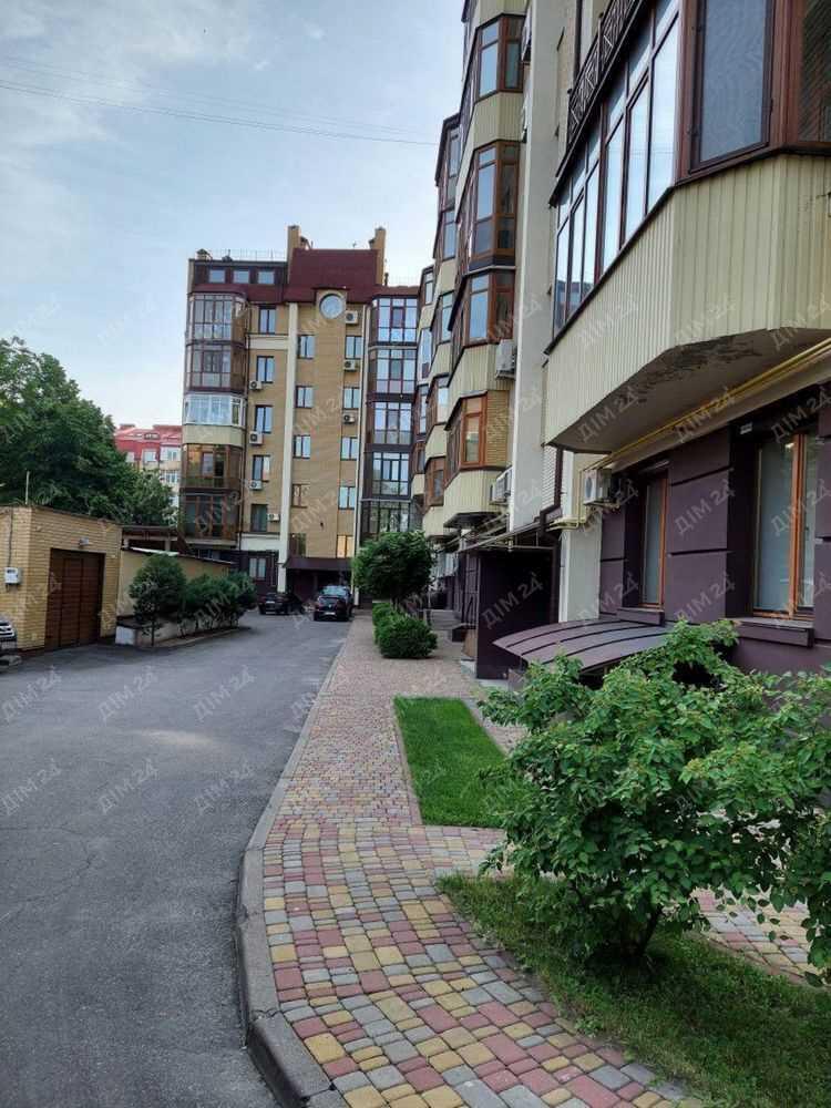 Квартира · 1 кімната — Центр