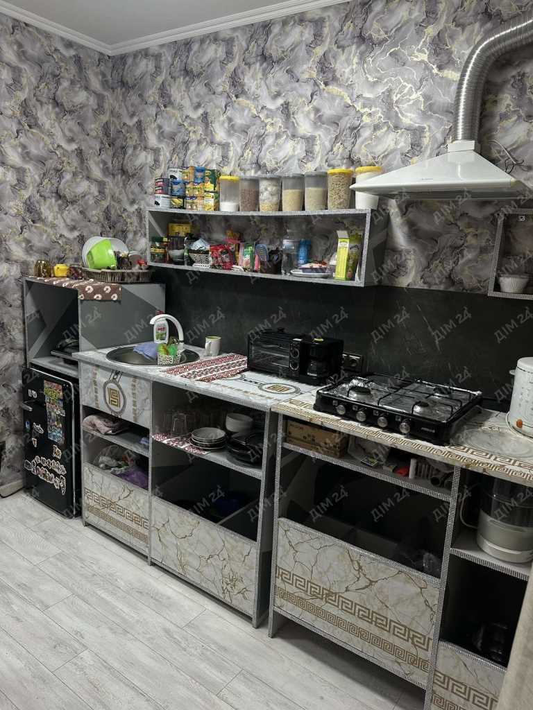Квартира · 3 кімнати — Монастирська Гора