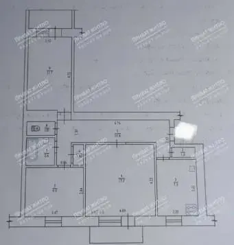 Квартира · 3 кімнати — Алмазний