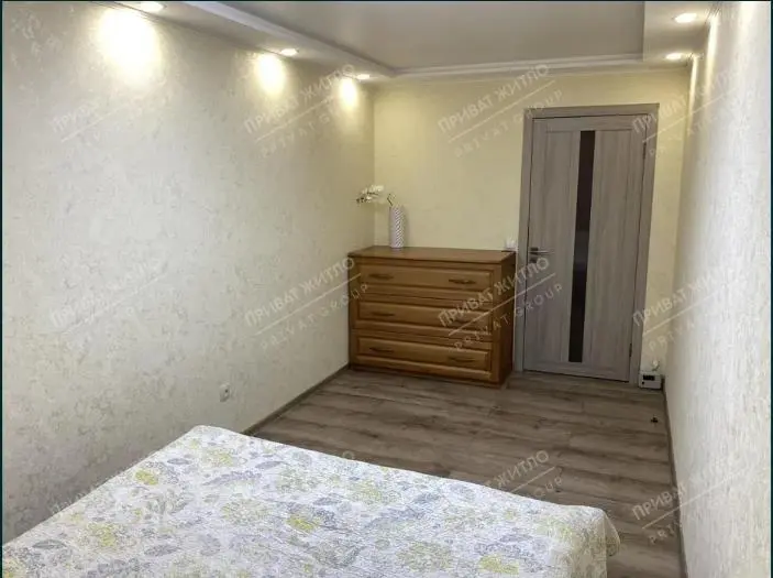 Квартира · 3 кімнати — Браїлки