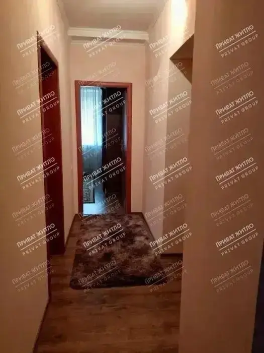 Будинок — Лісок