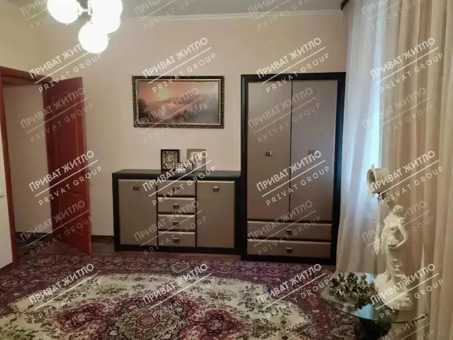 Будинок — Лісок
