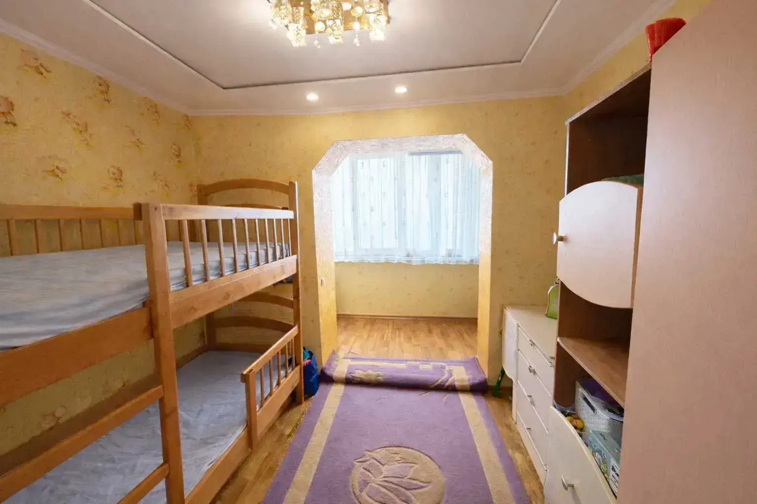 Квартира · 3 кімнати — Огнівка