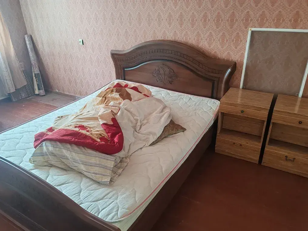 Квартира · 3 кімнати — Алмазний