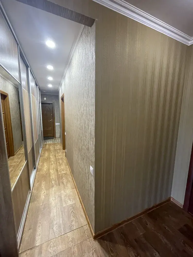 Квартира · 3 кімнати — Інститут зв`язку