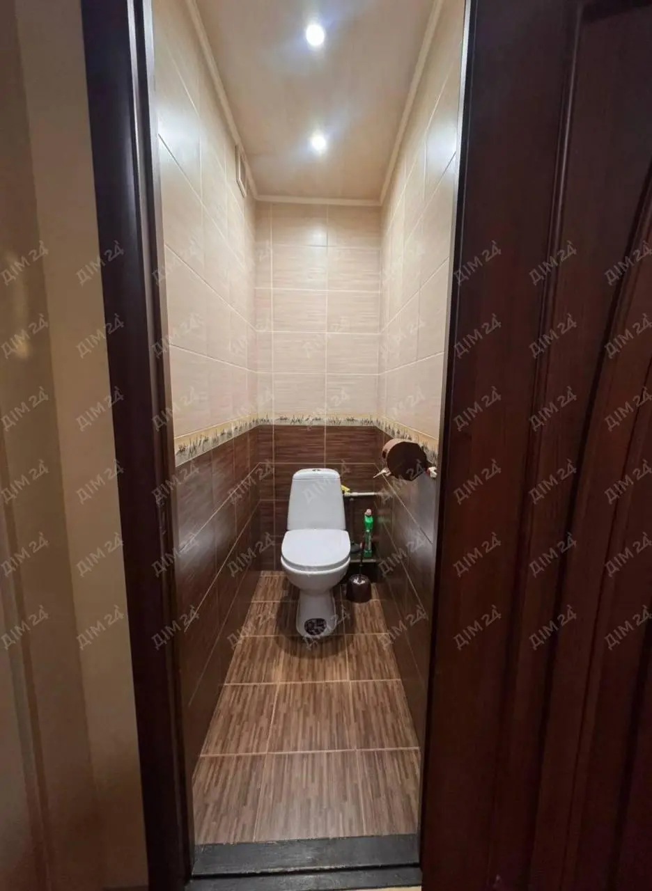 Квартира · 3 кімнати