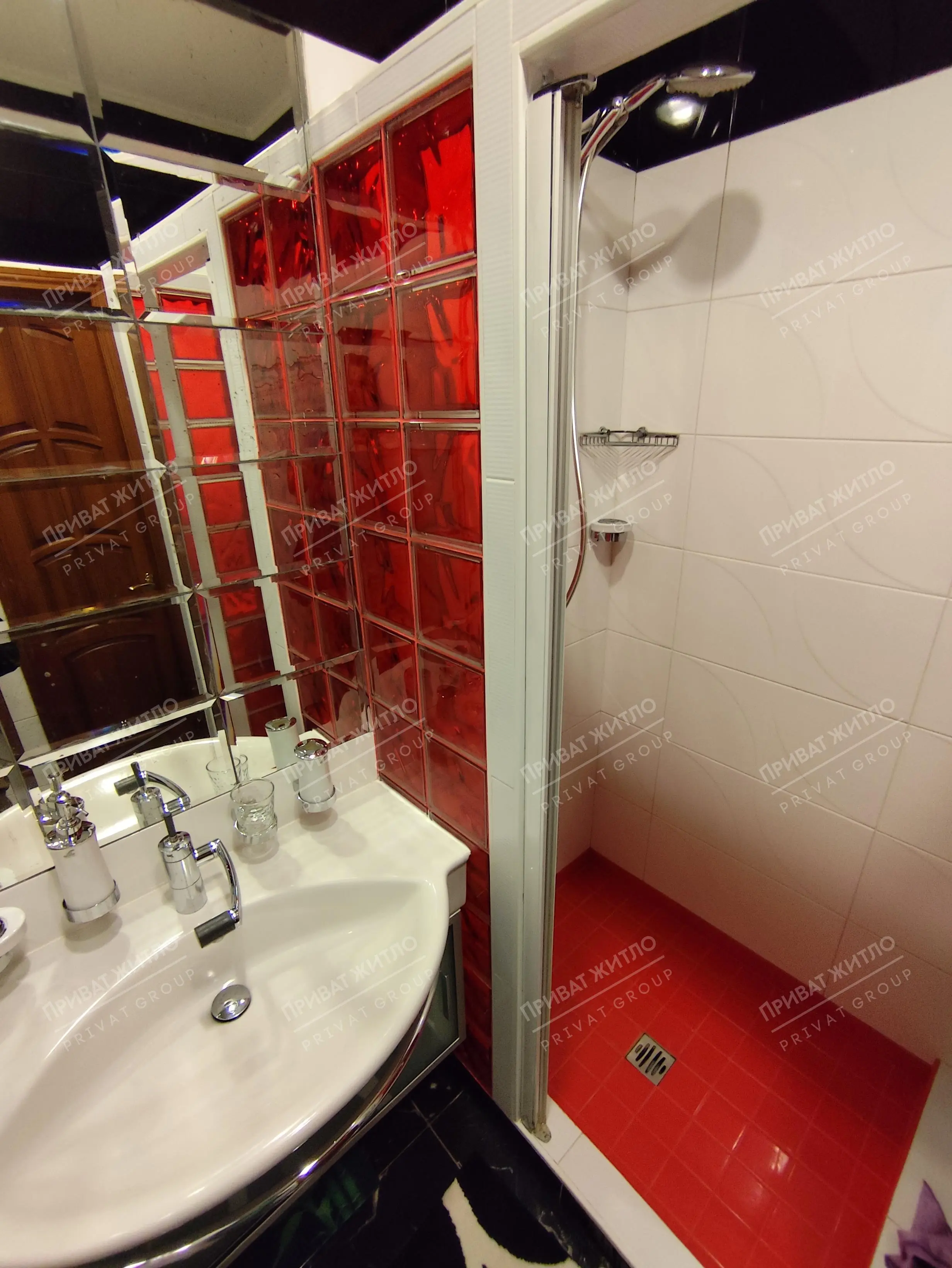 Квартира · 2 кімнати — Центр