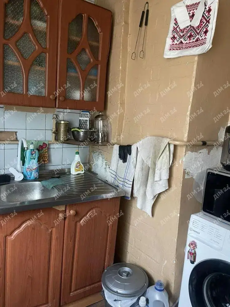 Будинок — Монастирська Гора