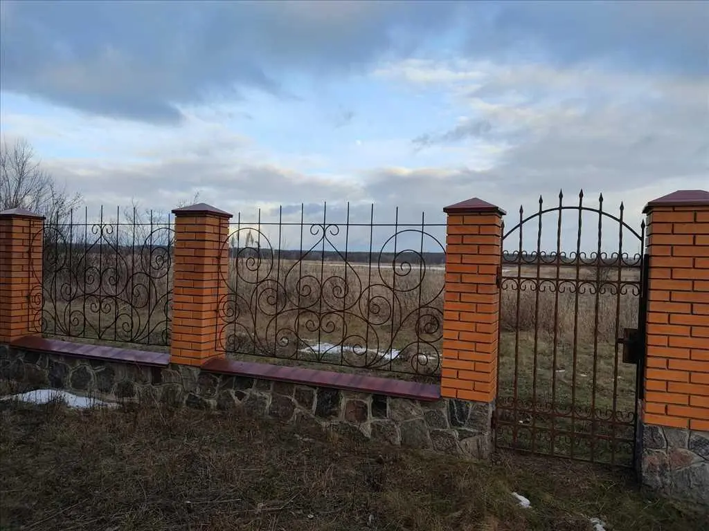Будинок — Південний вокзал