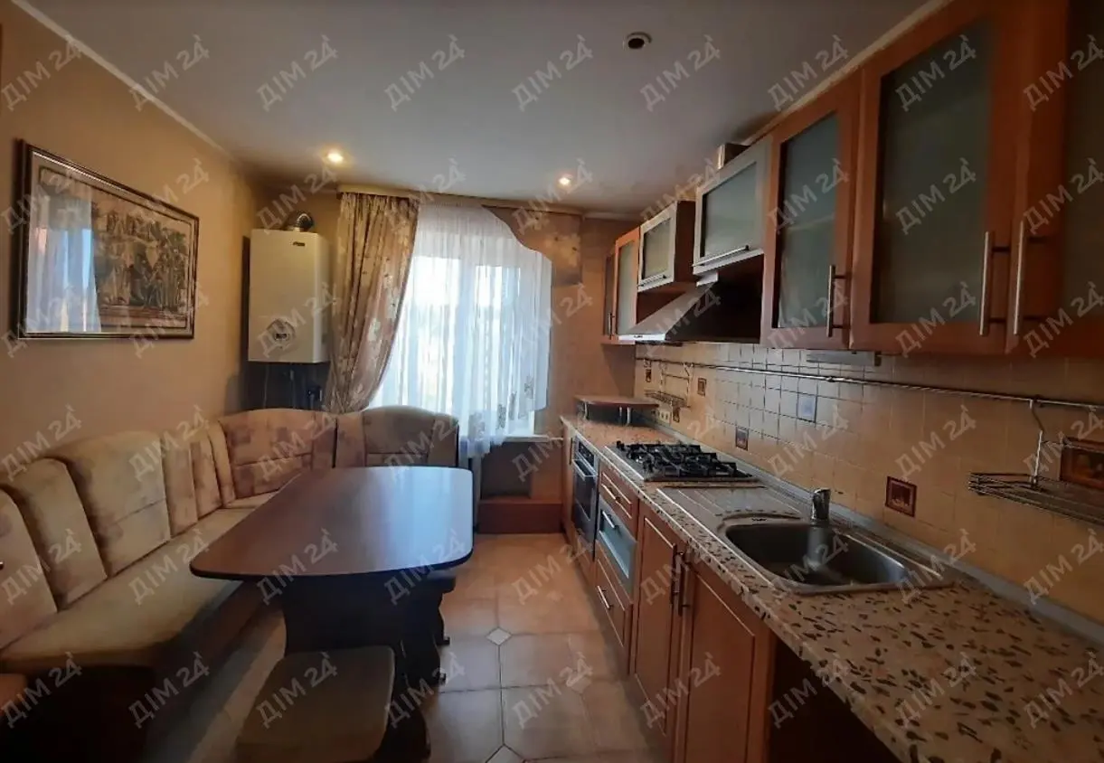 Квартира · 3 кімнати