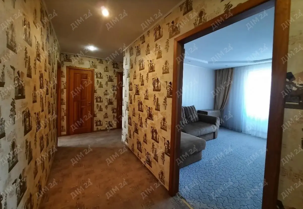 Квартира · 3 кімнати — Левада